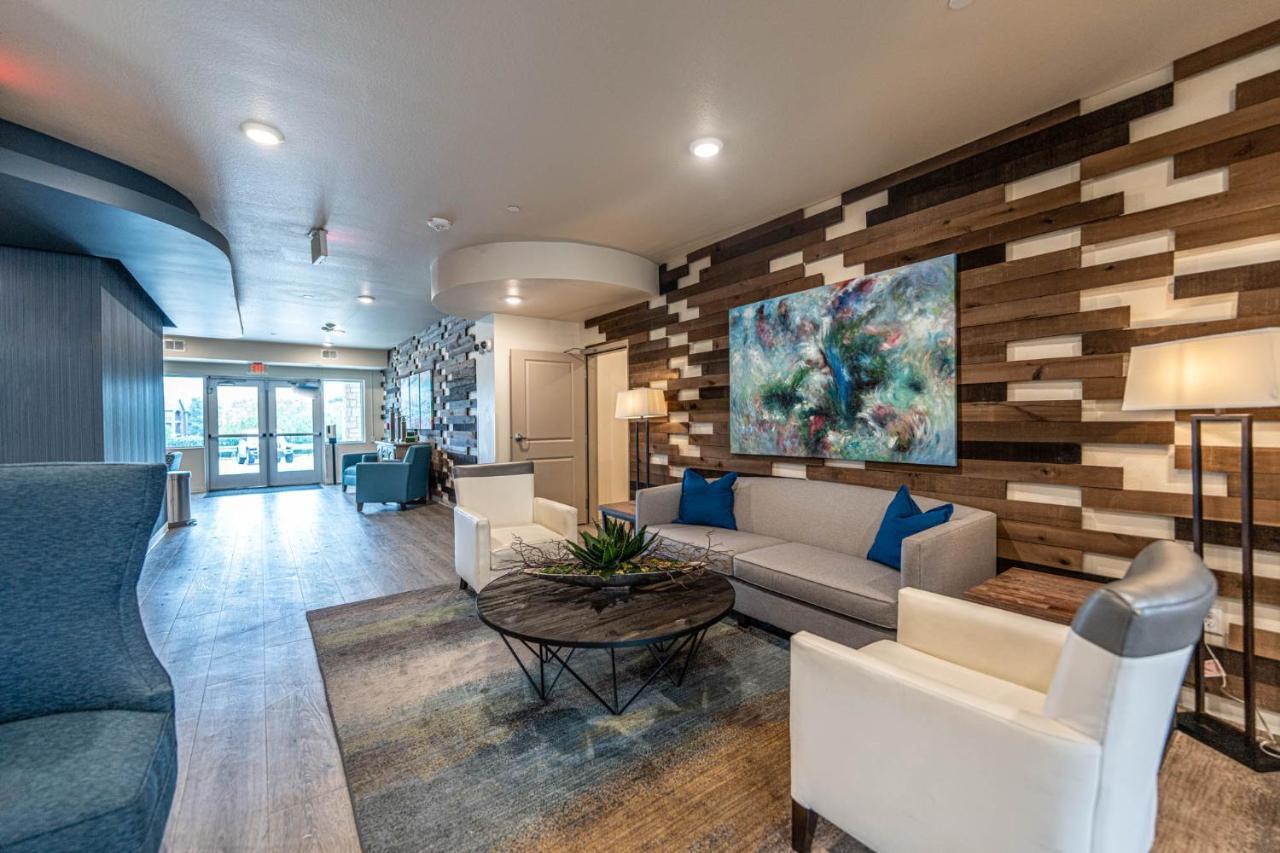 Soka Suites Dallas - Las Colinas Irving Eksteriør billede