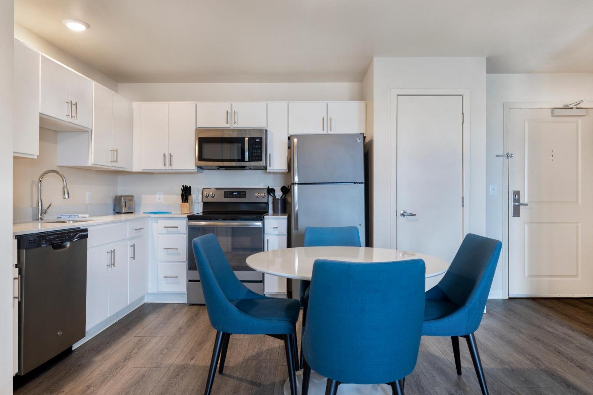 Soka Suites Dallas - Las Colinas Irving Eksteriør billede