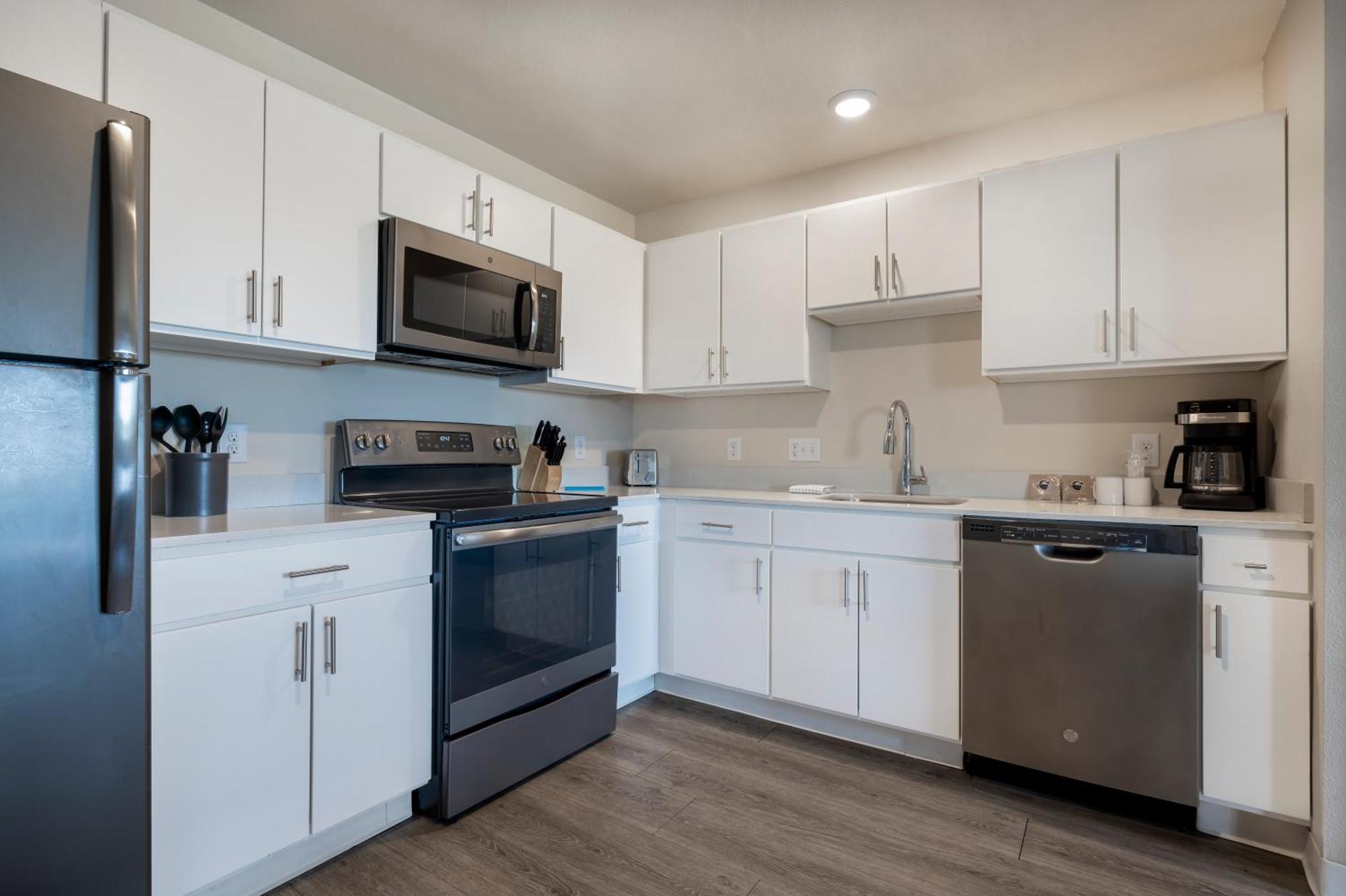 Soka Suites Dallas - Las Colinas Irving Eksteriør billede