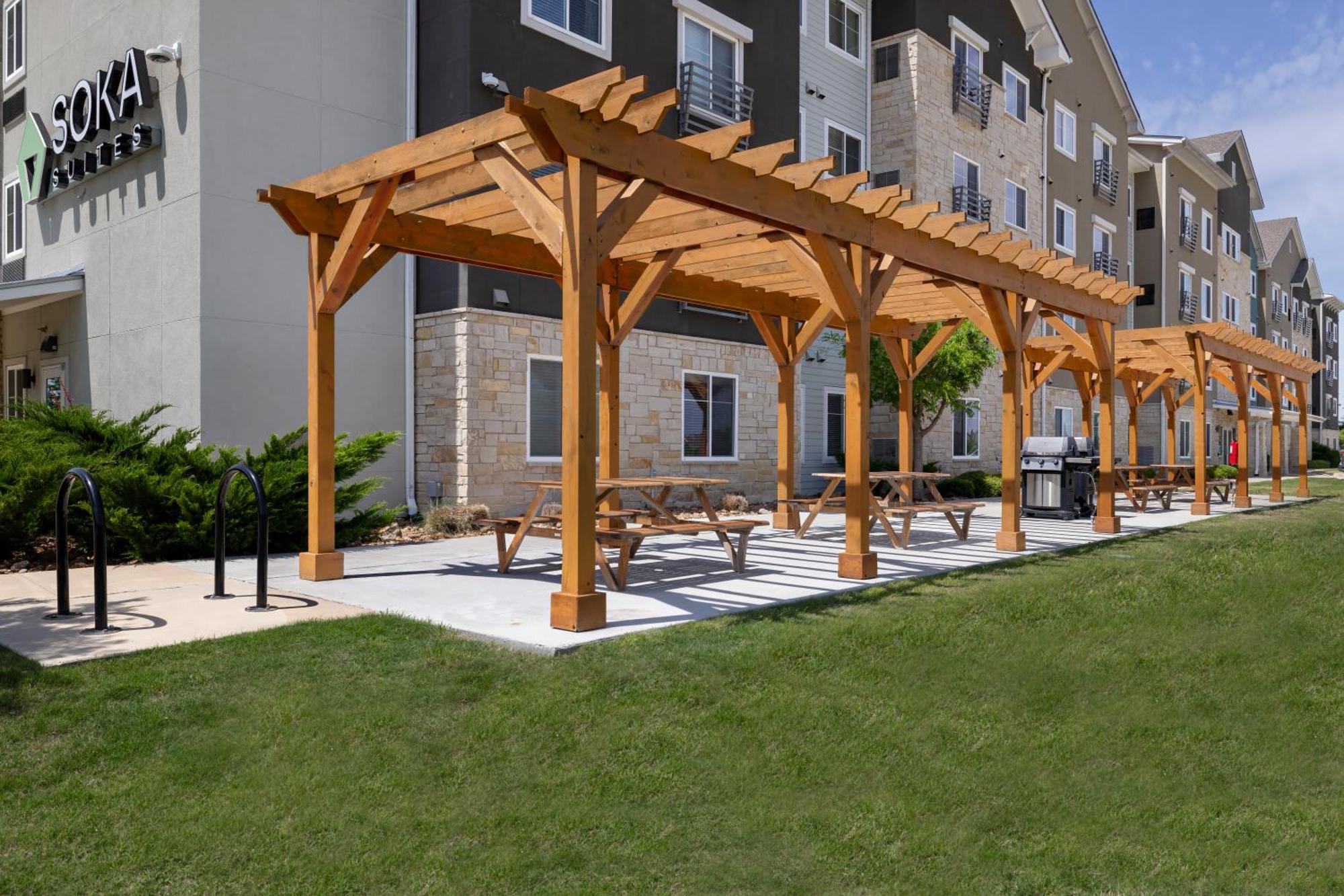Soka Suites Dallas - Las Colinas Irving Eksteriør billede